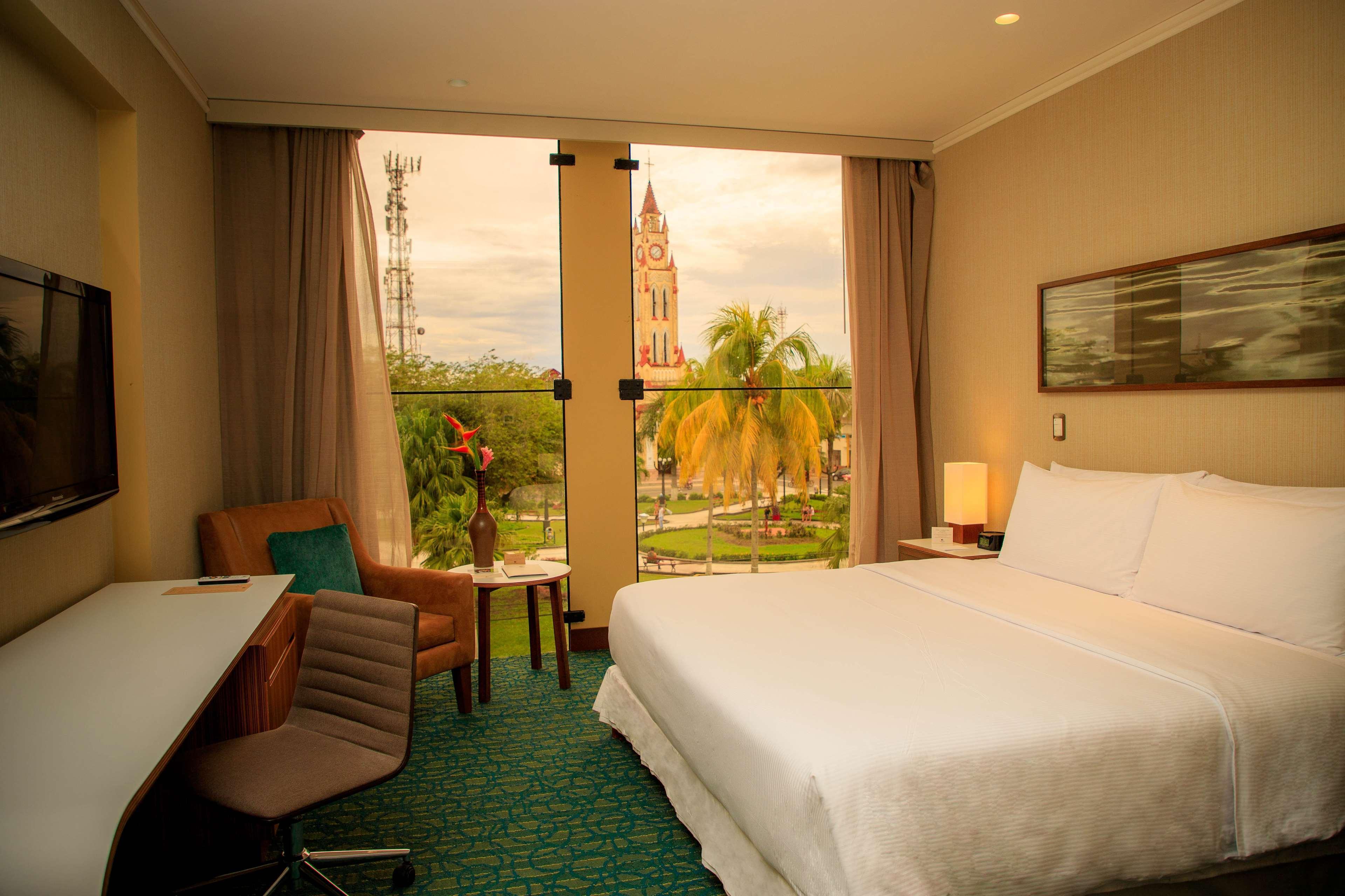 Doubletree By Hilton Iquitos Hotel Bagian luar foto