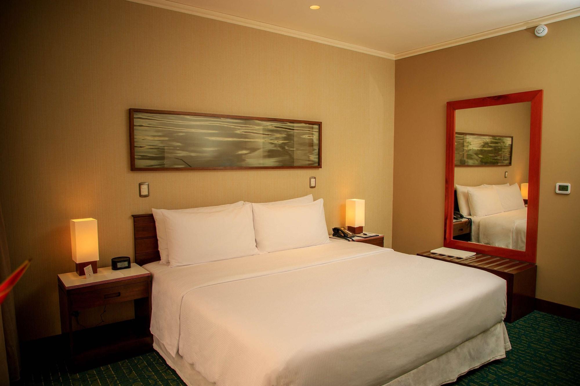Doubletree By Hilton Iquitos Hotel Bagian luar foto