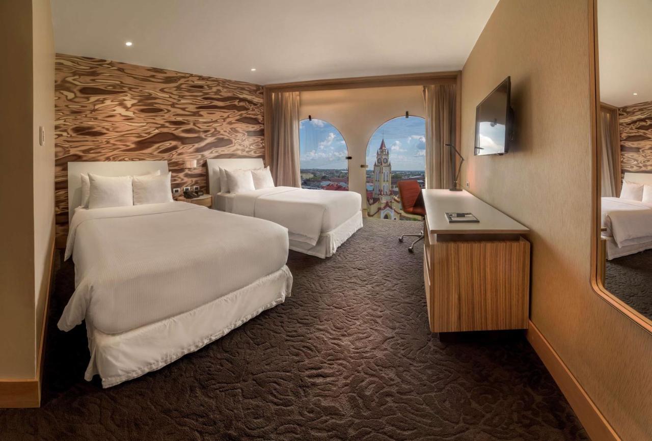 Doubletree By Hilton Iquitos Hotel Bagian luar foto