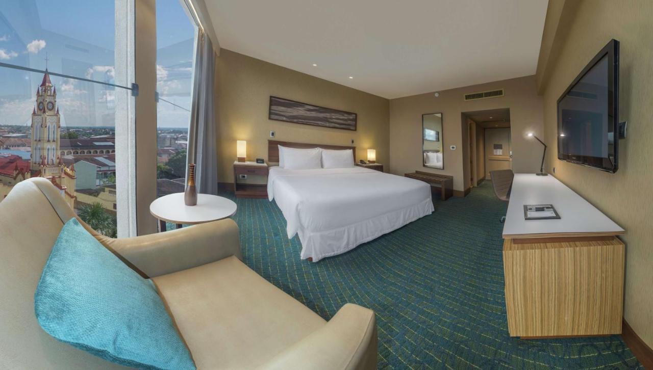 Doubletree By Hilton Iquitos Hotel Bagian luar foto