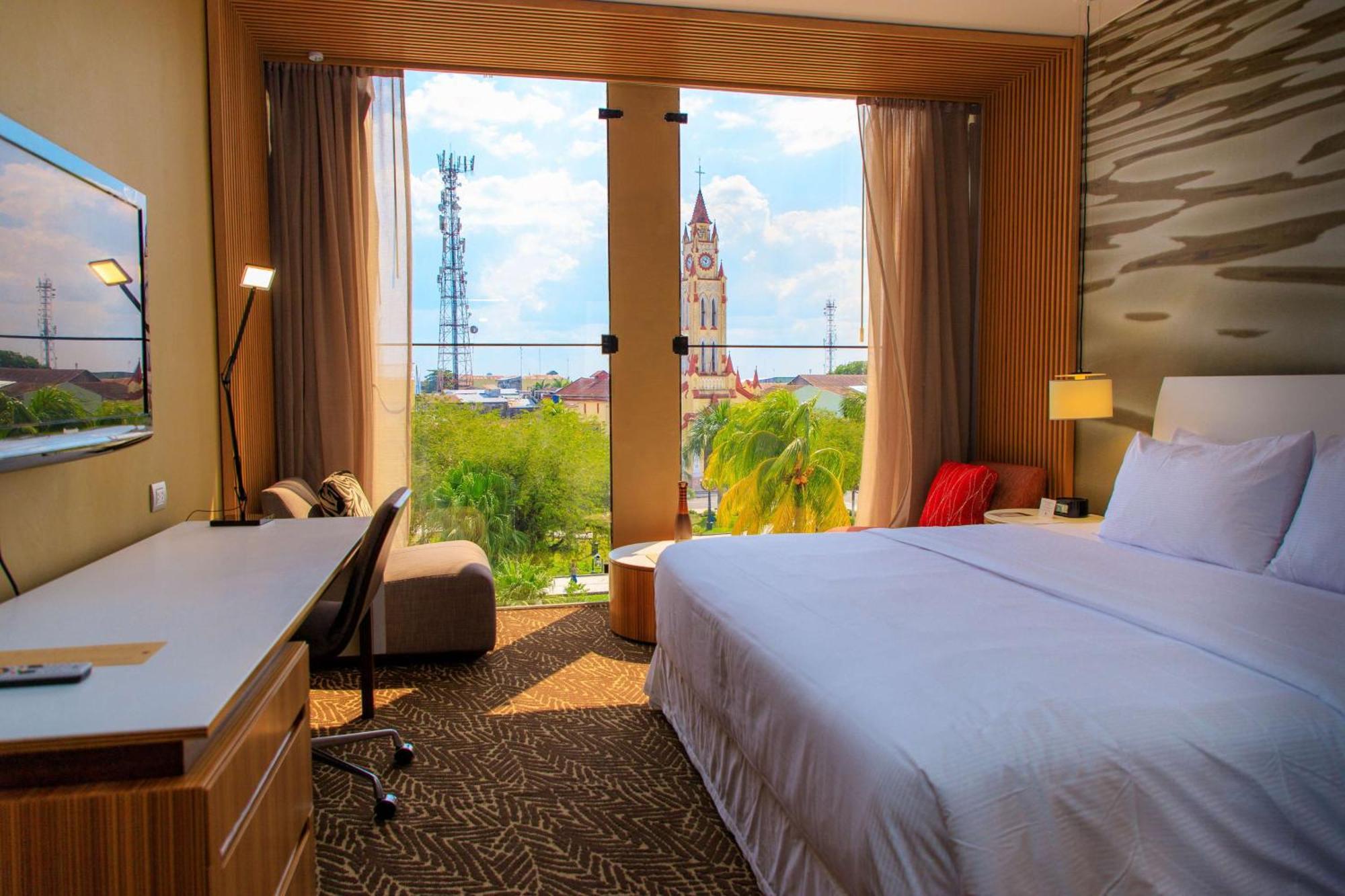 Doubletree By Hilton Iquitos Hotel Bagian luar foto