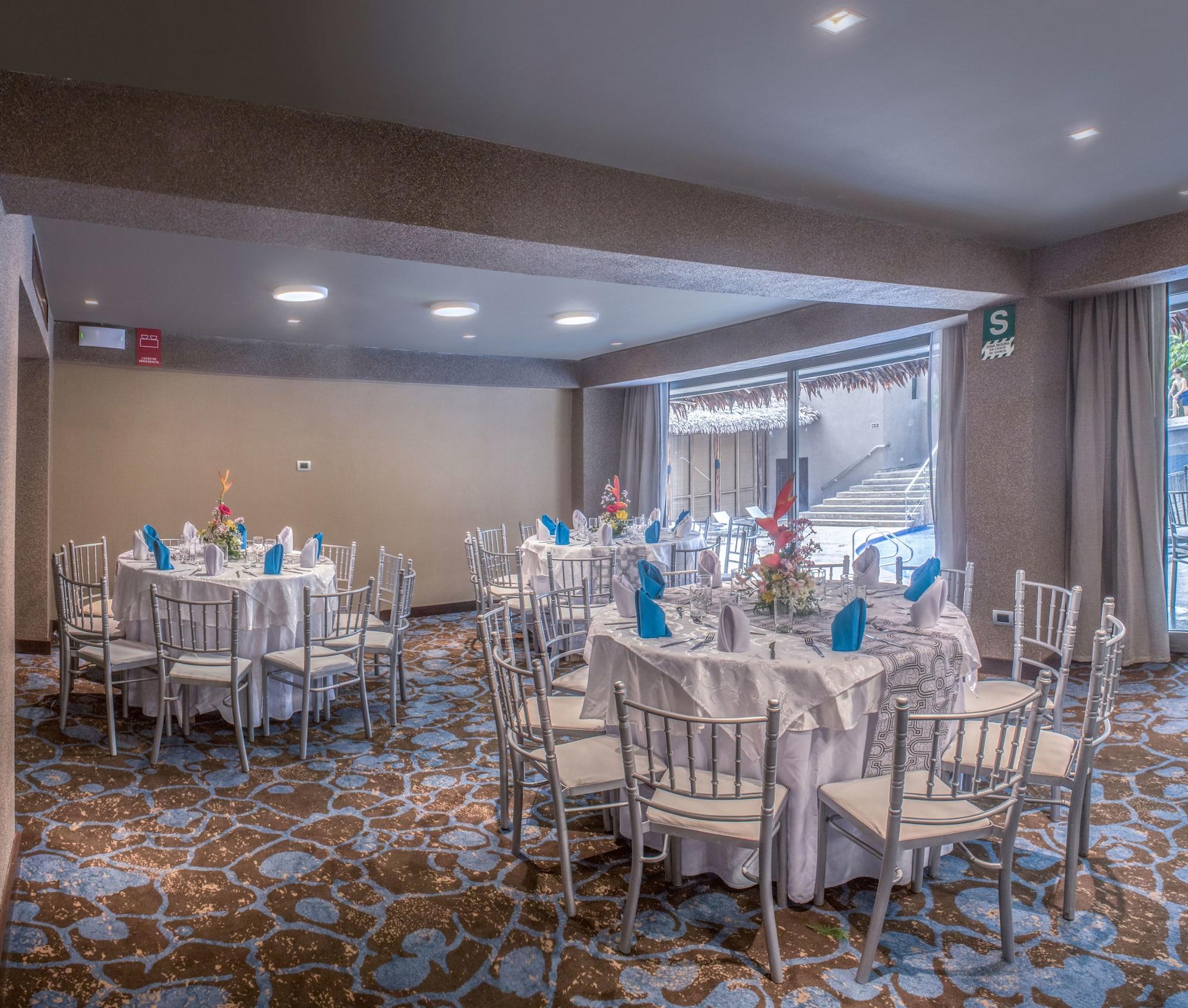 Doubletree By Hilton Iquitos Hotel Bagian luar foto